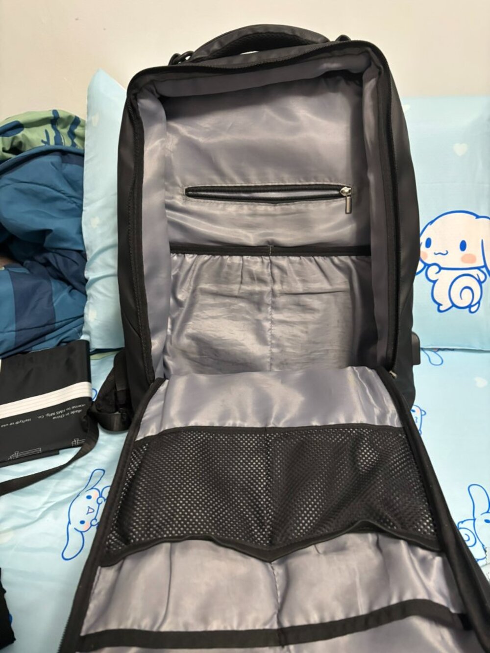 Mark Ryden Backpack-USED - Picture 5 of 7